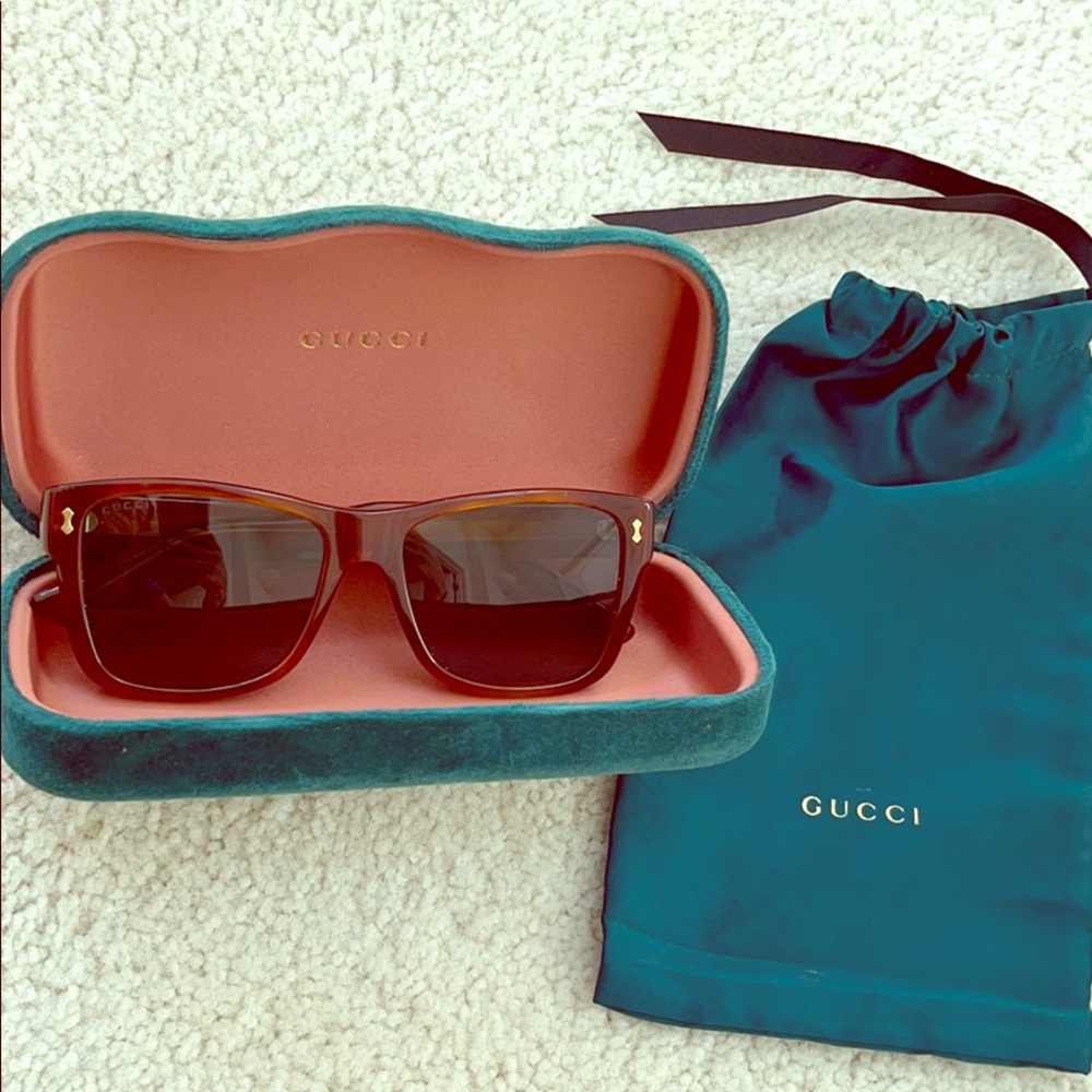 Gucci Sunglasses- tortoiseshell square lense